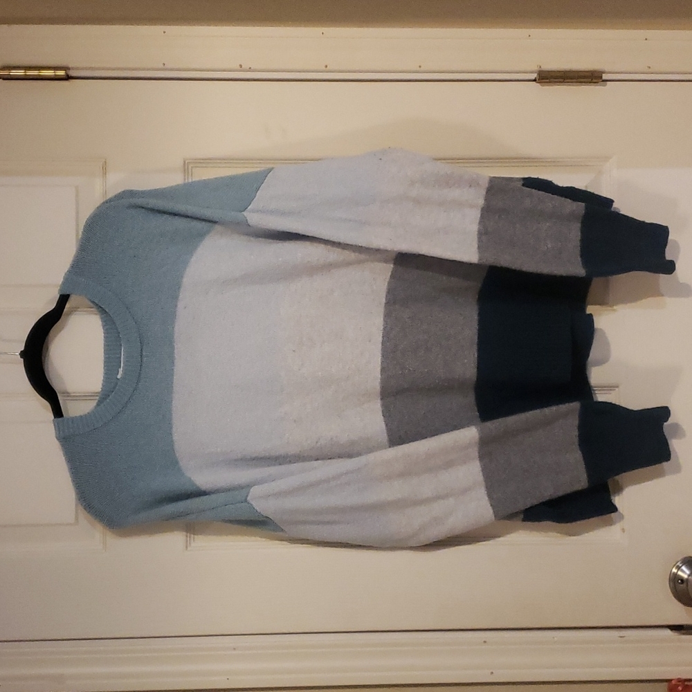 Time & tru sweater